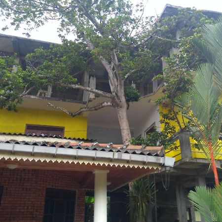Yellowappartments Hikkaduwa Extérieur photo