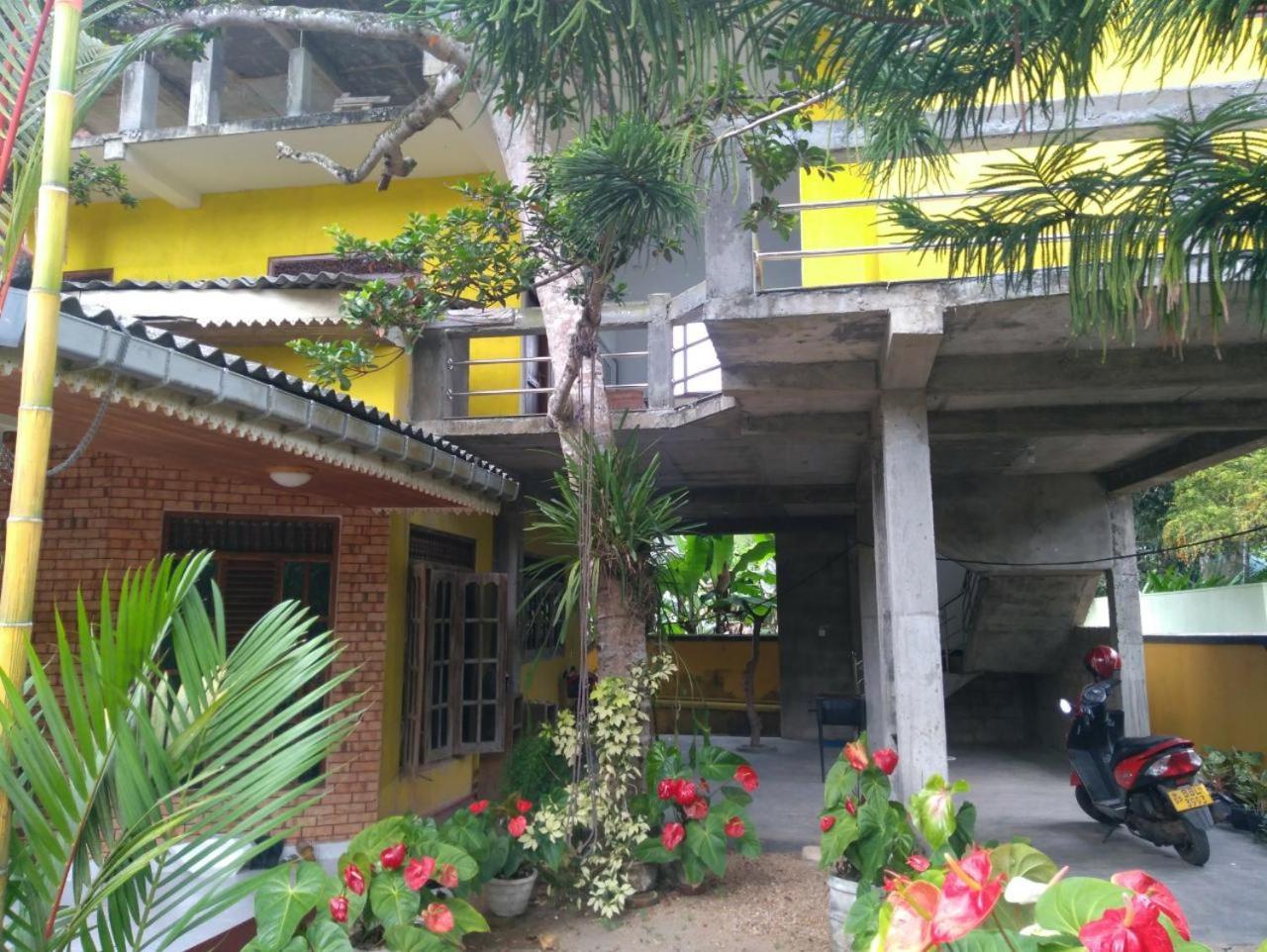 Yellowappartments Hikkaduwa Extérieur photo